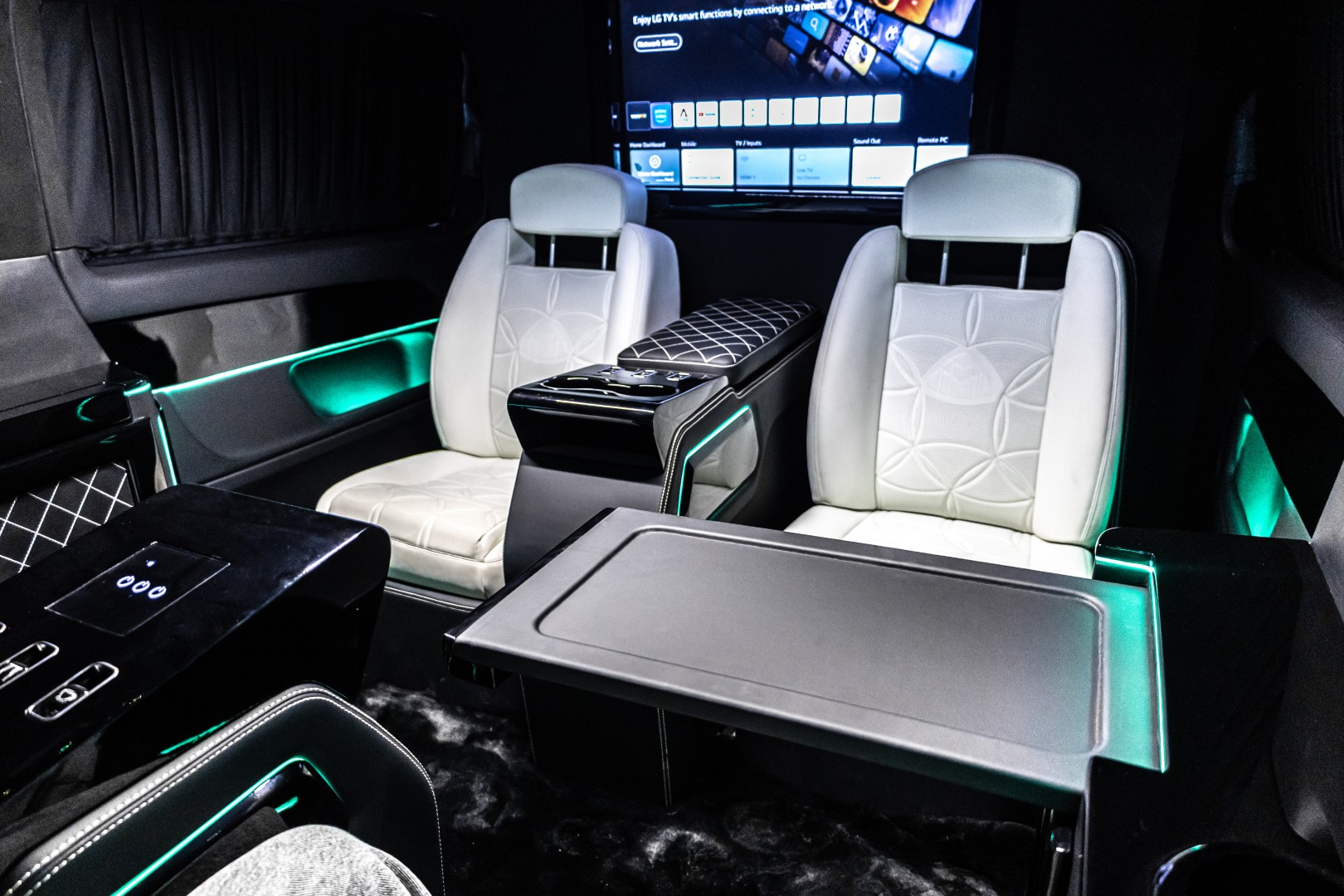 2025 MERCEDES-BENZ V300 MAYBACH | GCC SPEC 